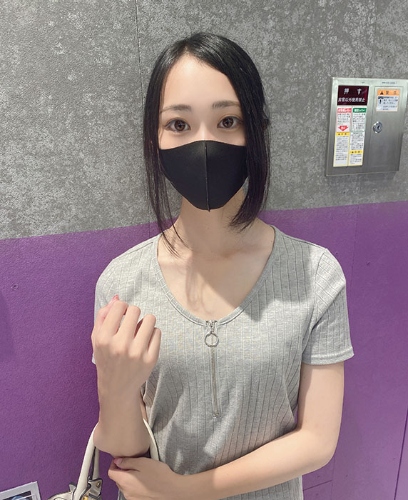 FC23113633 ランニングが趣味の恥ずかしがり屋な色白長身スレンダー娘を自分好みに仕立て上げる。<script src=